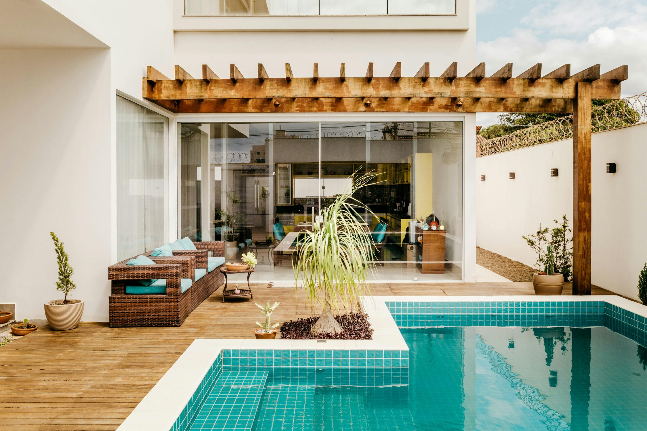 5 idées de petite piscine pour jardin ou terrasse