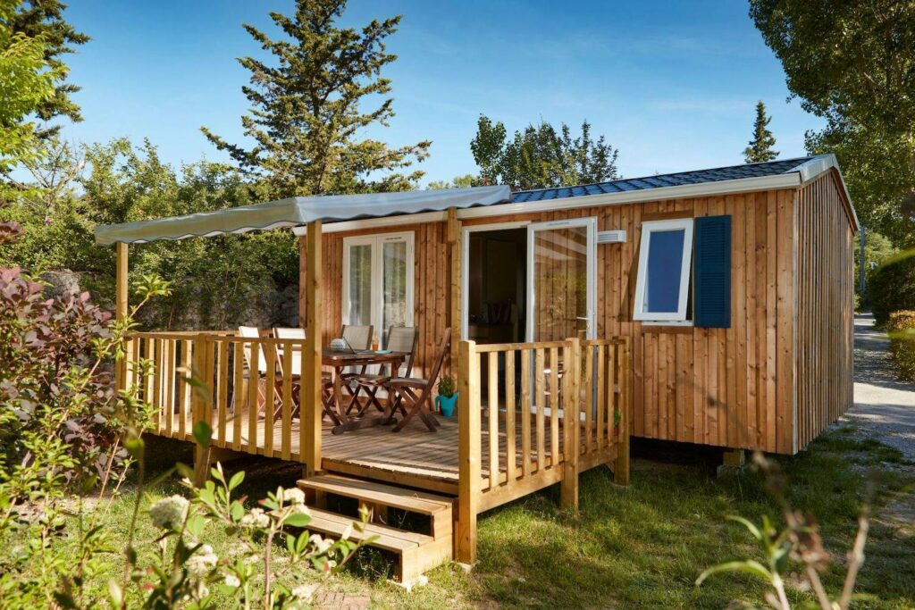 Peut-on installer un mobil-home dans son jardin ?