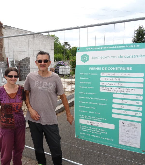Corinne et Jacques obtiennent le permis de construire de leur garage à Hordain