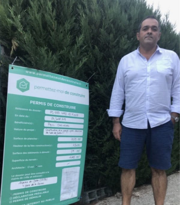 Paul obtient le permis de construire de son garage à Salles