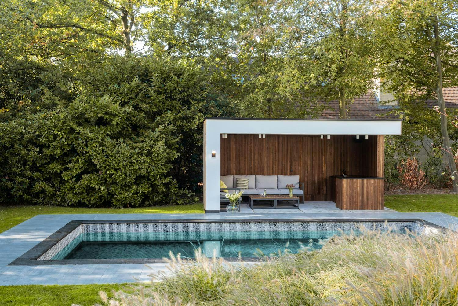 Tout savoir sur l’installation d’abri de piscine ou pool house