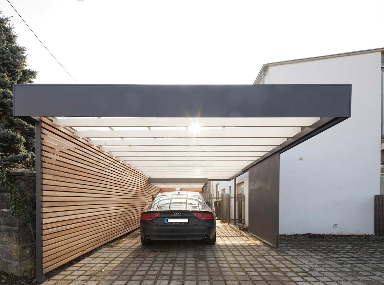 Quel budget prévoir pour installer un carport ?