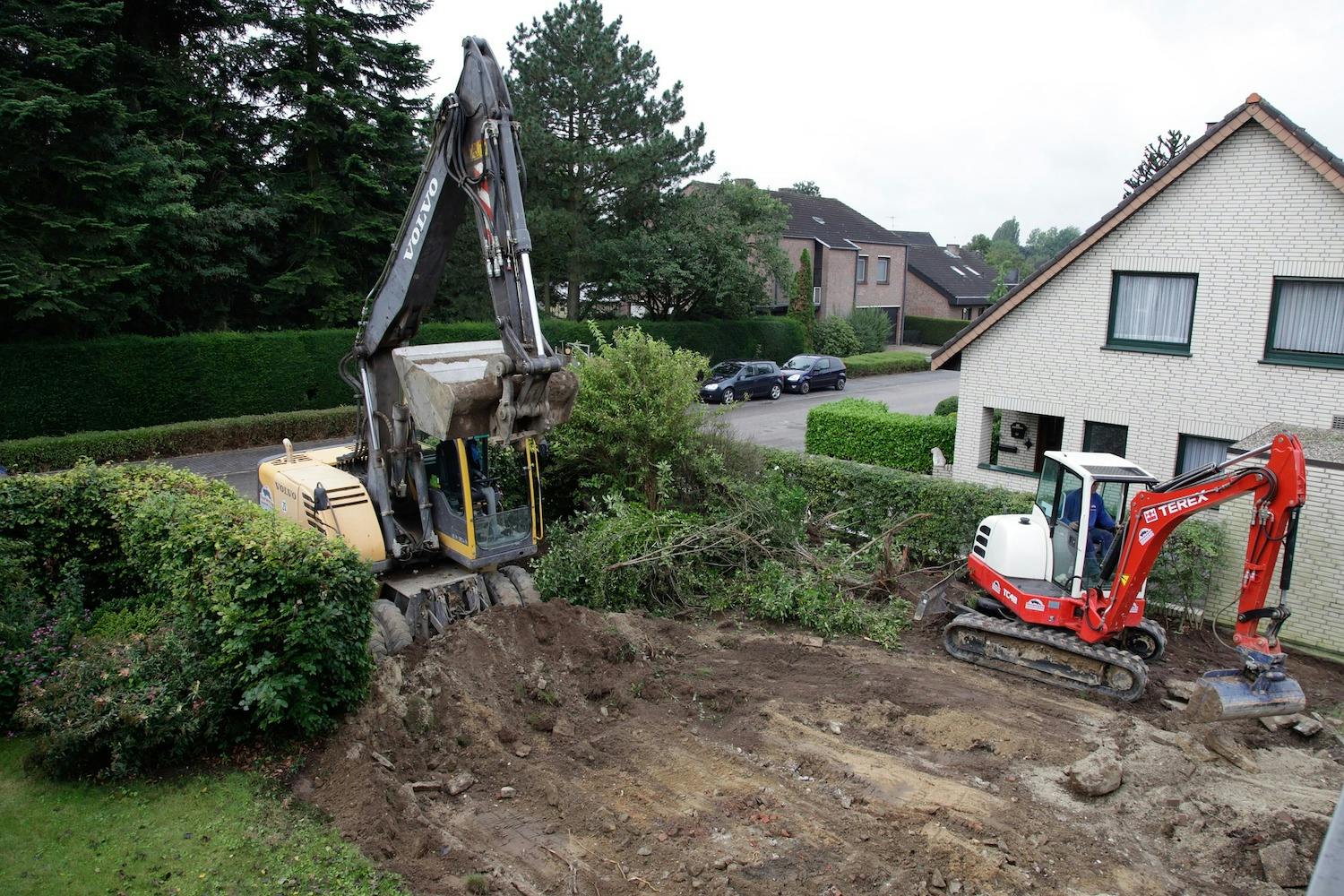 Construire une piscine soi-même, un concept avantageux