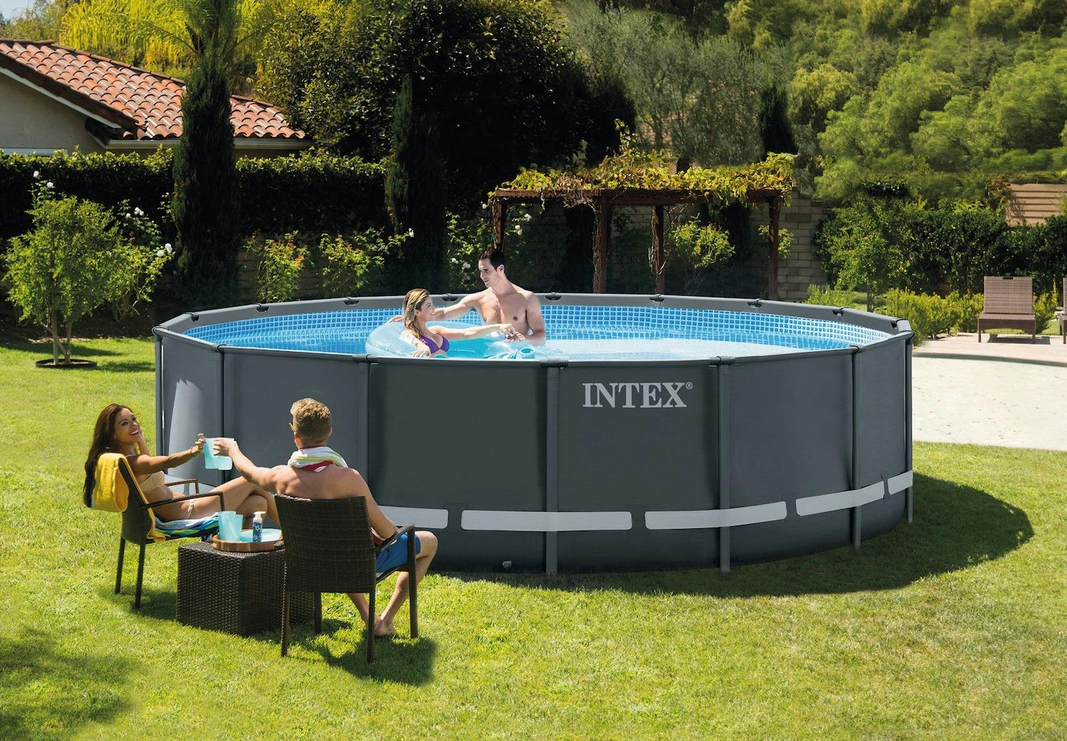 Une piscine tubulaire, pratique et pas chère !