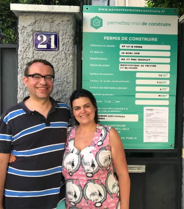 Aurelia et Guillaume obtiennent la déclaration de travaux de leur modification de toiture à Paris