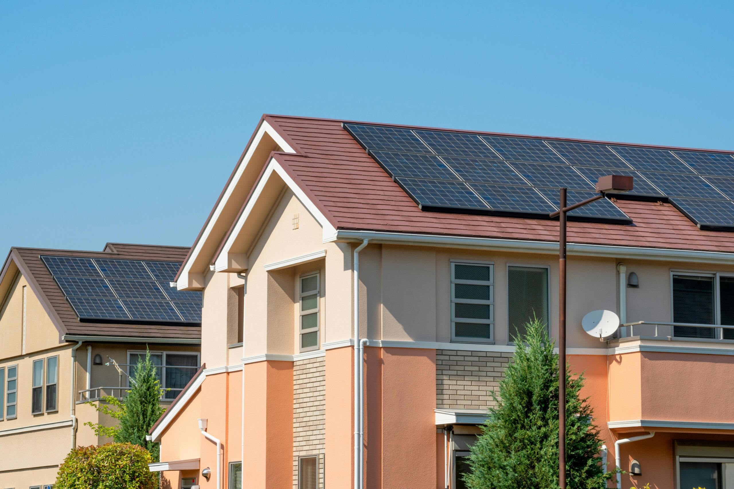 Installer un panneau solaire sans autorisation : est-ce possible ?