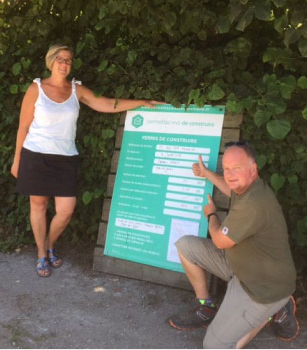 Fanny et Frédéric obtiennent le permis de construire de leur abri de jardin à Saint-Martin-Choquel