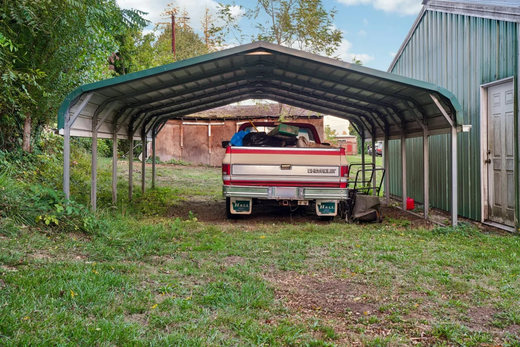 Carport démontable sans autorisation : mythe ou réalité ?