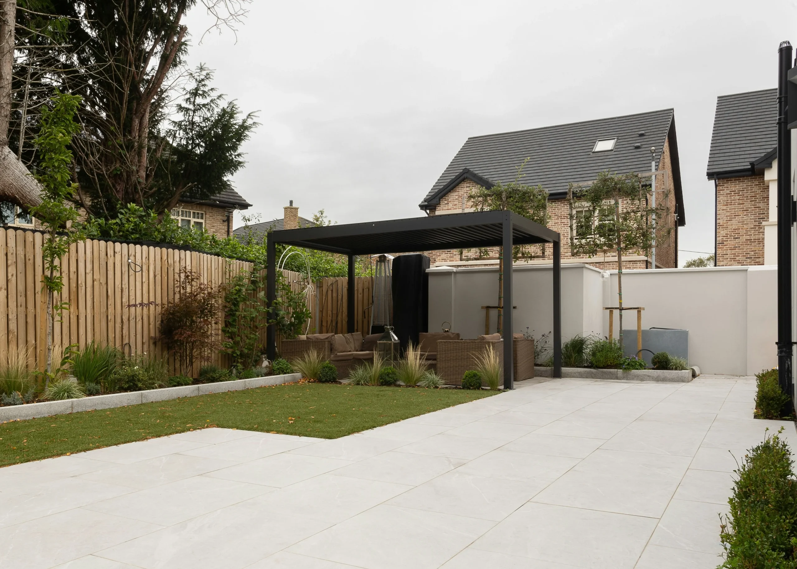 Faut-il une autorisation pour une pergola ? Réglementation et démarches à connaître